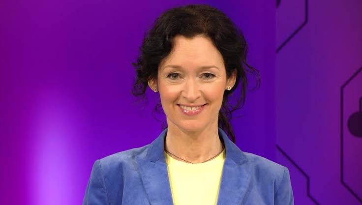Julia Finkernagel wie alt